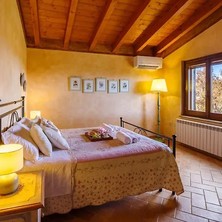 Scappo In Umbria, Mevania Villa Bevagna